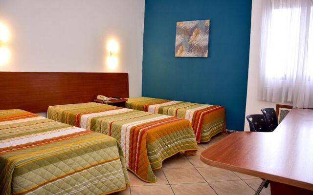 Hotel & Turismo San Francisco