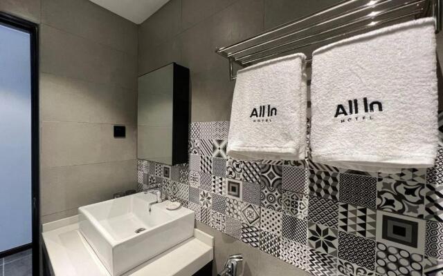 All In Hotel