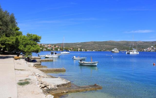 Lias - With Restaurant - A6 Prvi kat