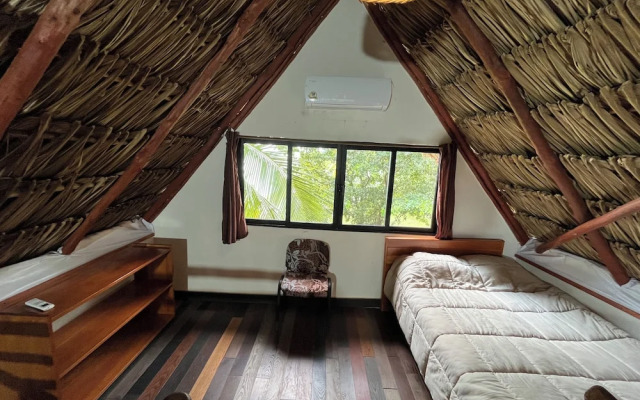 Embajada Universal By La Eufemia Group