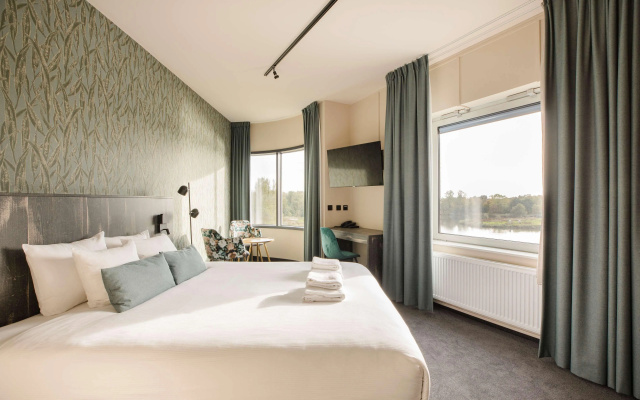 Flonk Hotel Groningen Zuid, BW Signature Collection