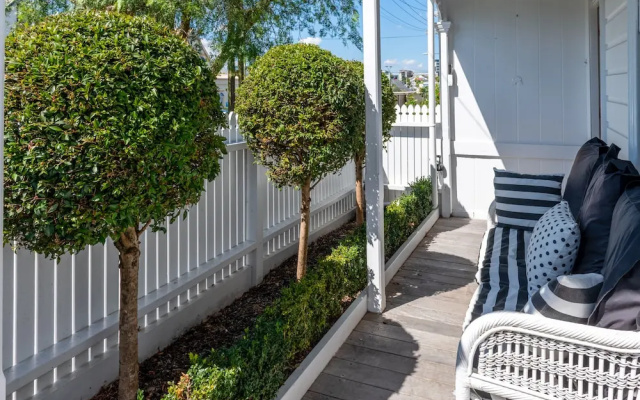 Timeless Heritage Grey Lynn 2BR Beauty – Outside – Auckland
