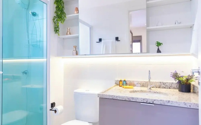Estudio Pinheiros com piscina e academia