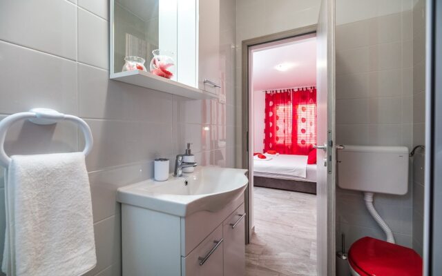 Apartments & Rooms Sunshine Home