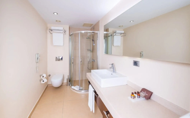 Miracle Istanbul Asia Airport Hotel & Spa