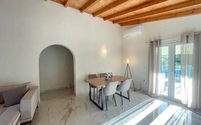 Magellanos Mint House- Kinopiastes