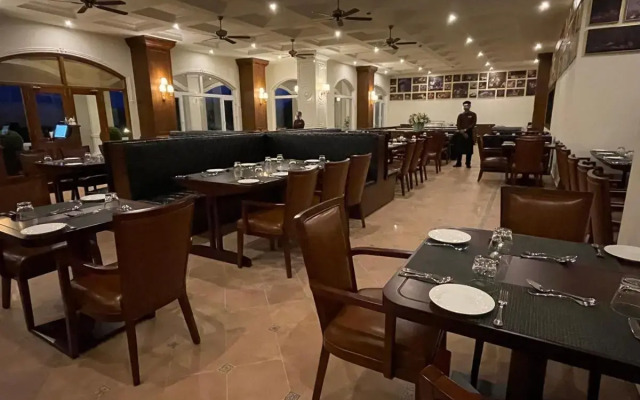 Montrose Golf Resort And Spa