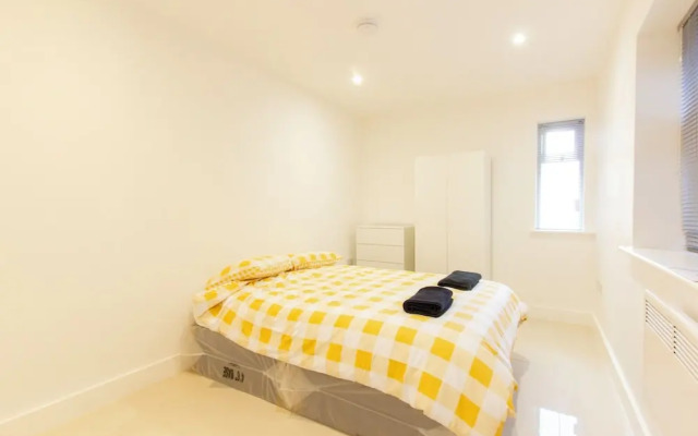 Bridge Road - Room 1a