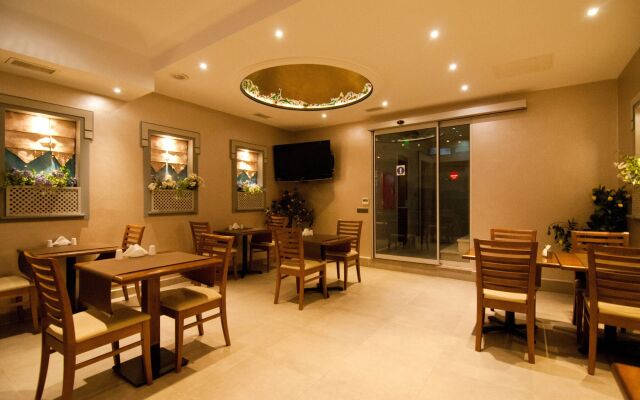 Seraglio Hotel & Suites