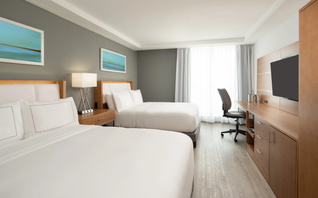 DoubleTree by Hilton Miami North I-95