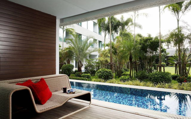 B-Lay Tong Beach Resort
