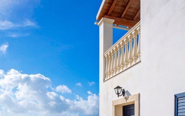 Cosmos Beach House