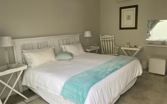 Sunset Lodge & Safaris