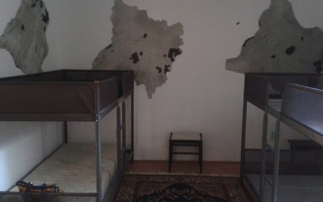 Leyla Guesthouse Hostel