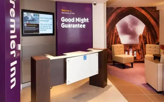 Premier Inn Glastonbury