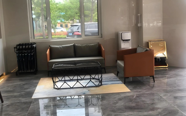 GreenTree Inn Express Qingdao Laixi High-Speed Railway Station Shenzhen Road