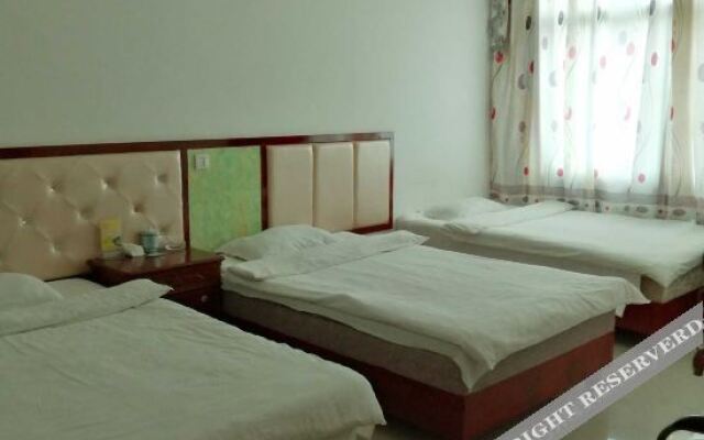 Pingjiang Xingjie Business Hotel