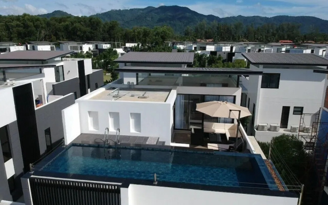 Town House in Laguna Park (56-50)