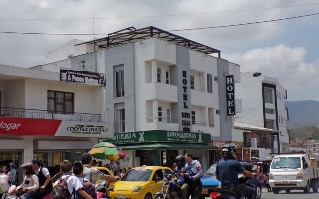 Hotel Santa clara Ocaña