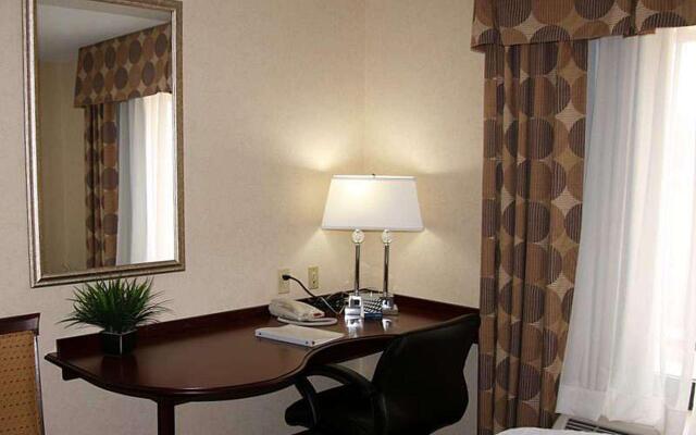 Hampton Inn & Suites Dayton-Airport