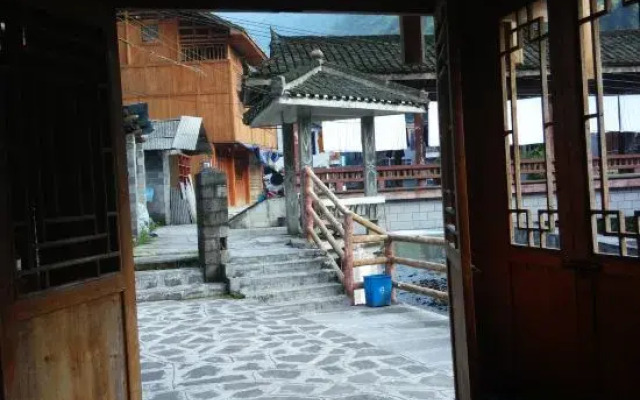 Jishou Fengyuqiao Inn