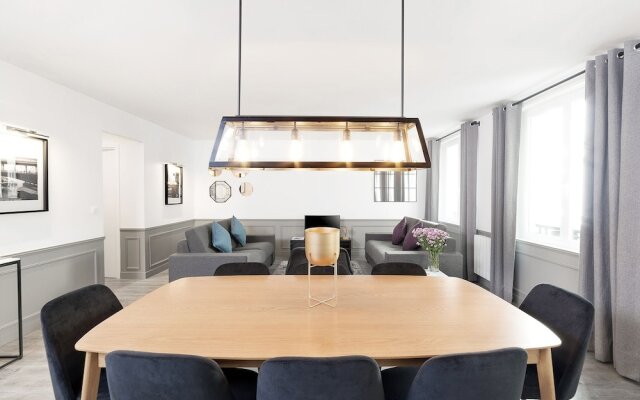 Luxury 3BDR Le Marais II by Livinparis