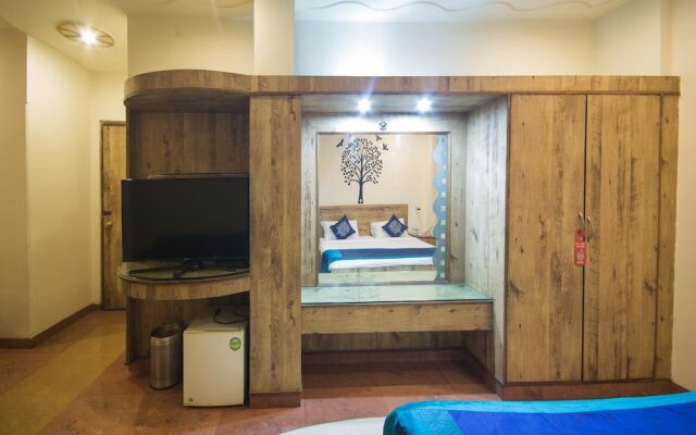 OYO 2353 Hotel Deep