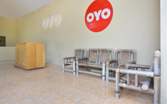OYO 810 Idola Residence