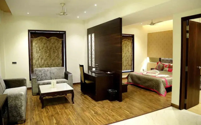 The Royal Bharti Hotel