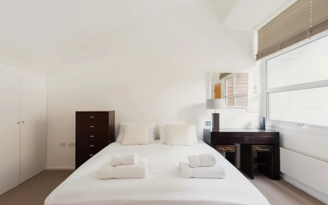 Platinum Apartment Near Westminster 9982