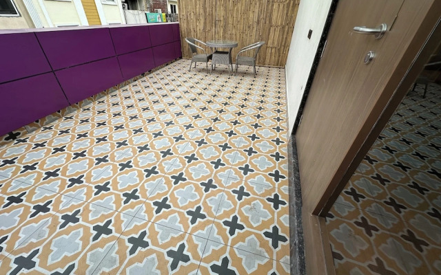 Hotel Temple City by Novelty