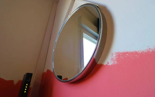 Room Emma,between bus and train station,Netflix,speed Wi-Fi