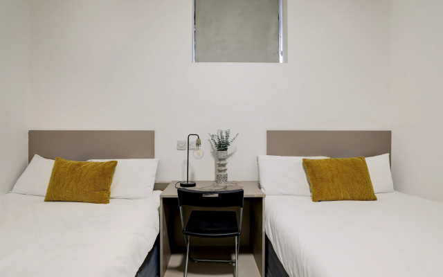Belvilla Ilford Station Hotel, 4 min from Elizabeth line