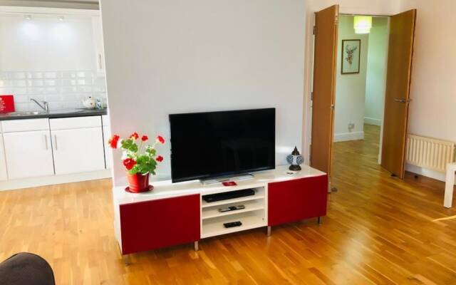 Remarkable 2 Bed Apartment in Edinburgh