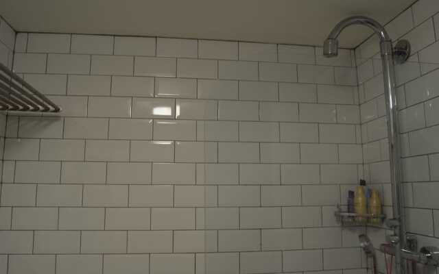 1 Bedroom Apartment by the River in Imperial Wharf