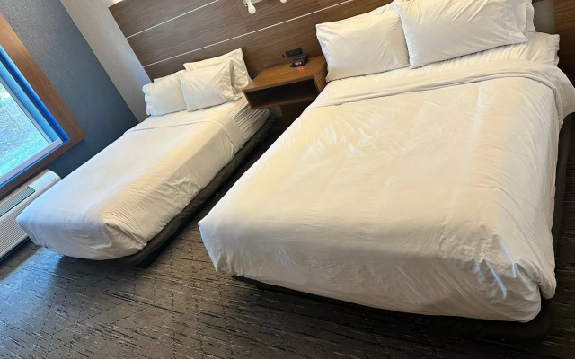 Holiday Inn Express Rochester NE- Irondequoit by IHG