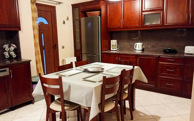 The high level Villa with amazing views 5'from falassarna!