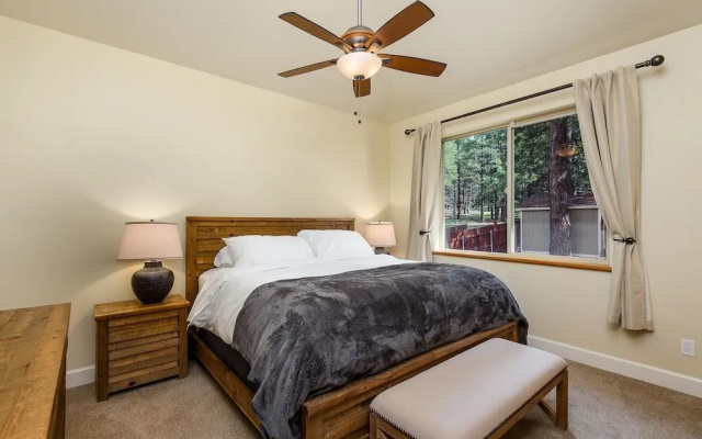 Ponderosa Retreat 4 Bedroom Home by Redawning
