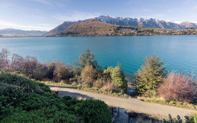 Lakeside by Harcourts