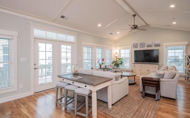 Pier Walker by Oak Island Accommodations