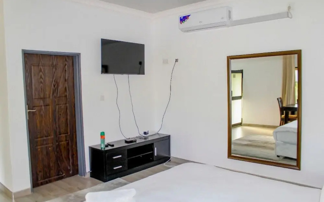 Tou Safari Lodge