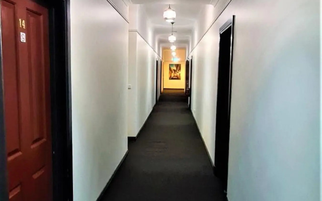 Brunswick Tower Hotel
