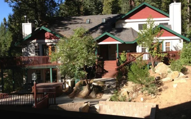 Summer Wonderland (Wonderland Four-Plex)