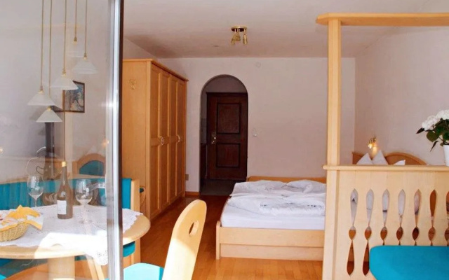 Hotel Alpina