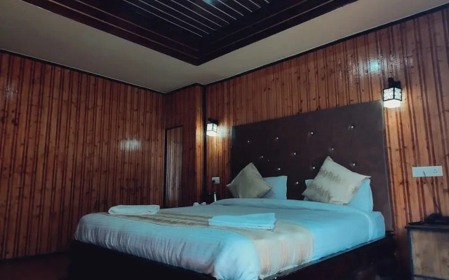 Rufina Lachung's Pride & SPA