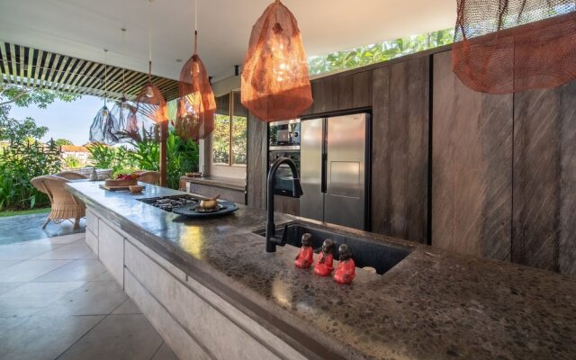 Stunning 4BR Private Villa in Canggu