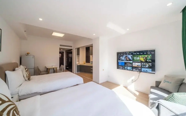 Tyms Xuhui Spacious 1BR APT