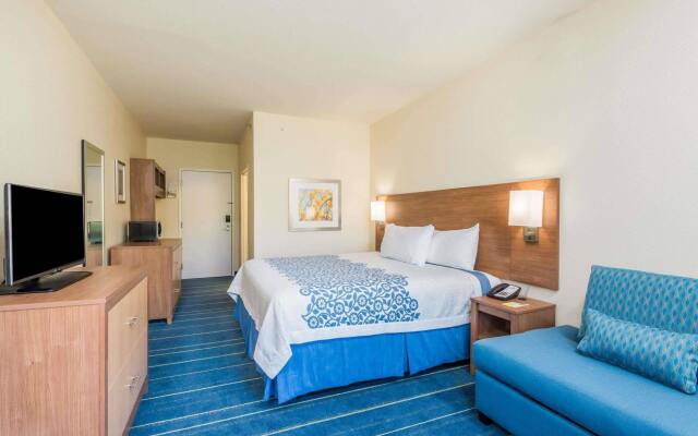 Days Inn by Wyndham Cadiz