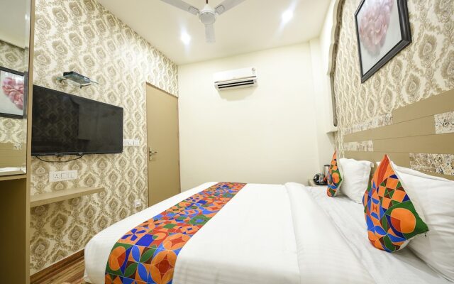 Fabhotel Nirvana Grand By Io