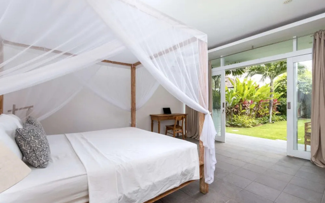 Luxury 4 Bedroom Villa With Private Pool, Bali Villa 2067